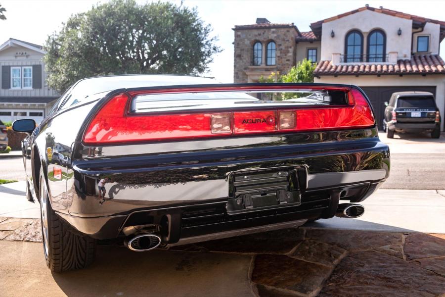  Acura NSX 1991 года  (фото 18 из 97)